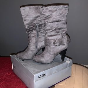 APT.9 ~ Grey women’s boots